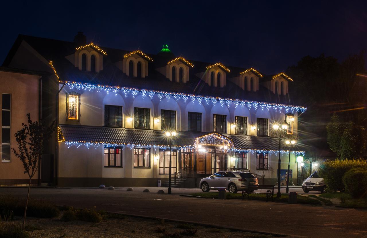 Hotel Lepsza Садыба Bila Zerkwa Exterior foto